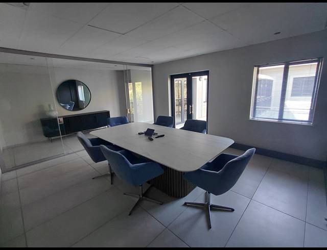 270M² OFFICE TO LET IN VORNA VALLEY